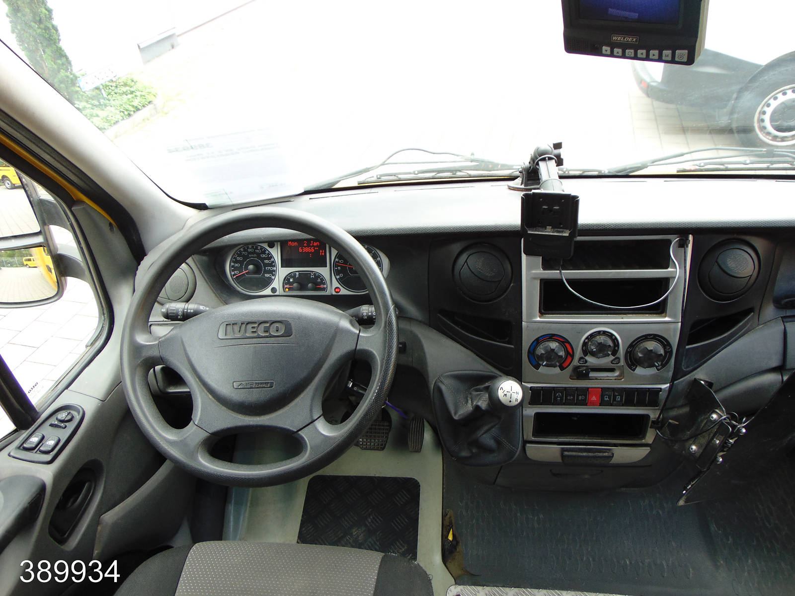 Iveco Daily 35 S 11 A / P Maxi Postkoffer Regalsystem, Interne Nummer: 389934 Bild Nr. 4