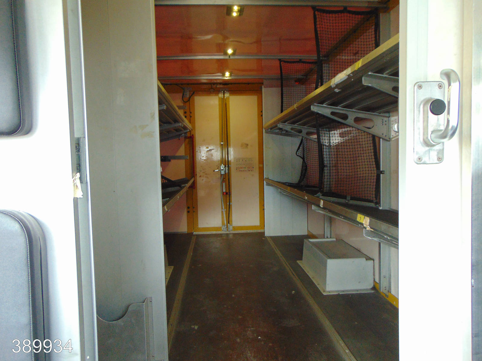 Iveco Daily 35 S 11 A / P Maxi Postkoffer Regalsystem, Interne Nummer: 389934 Bild Nr. 9